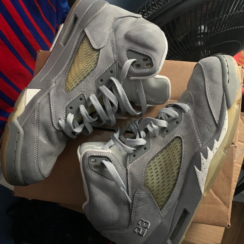Wolf grey 5s *SOLD*